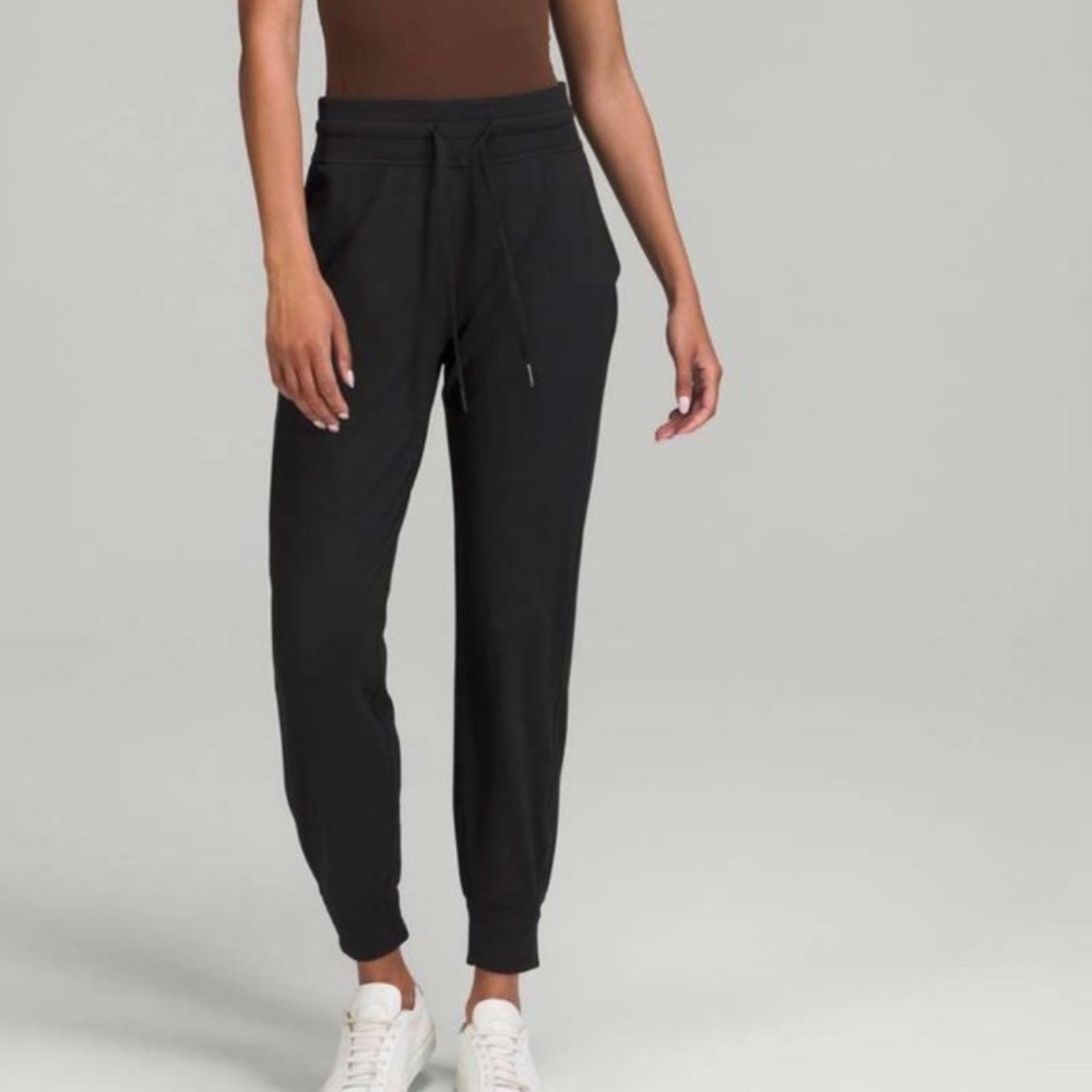 lululemon ready to rulu jogger